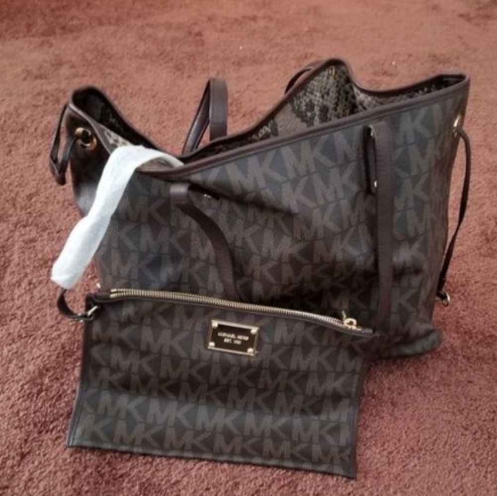 Handbag